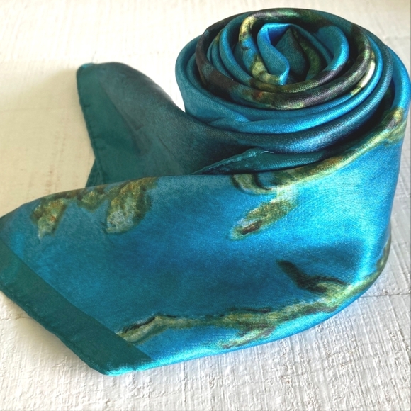 💖 Oversized boho satin blue Floral print print hair neck scarf whimsical - Picture 13 of 15